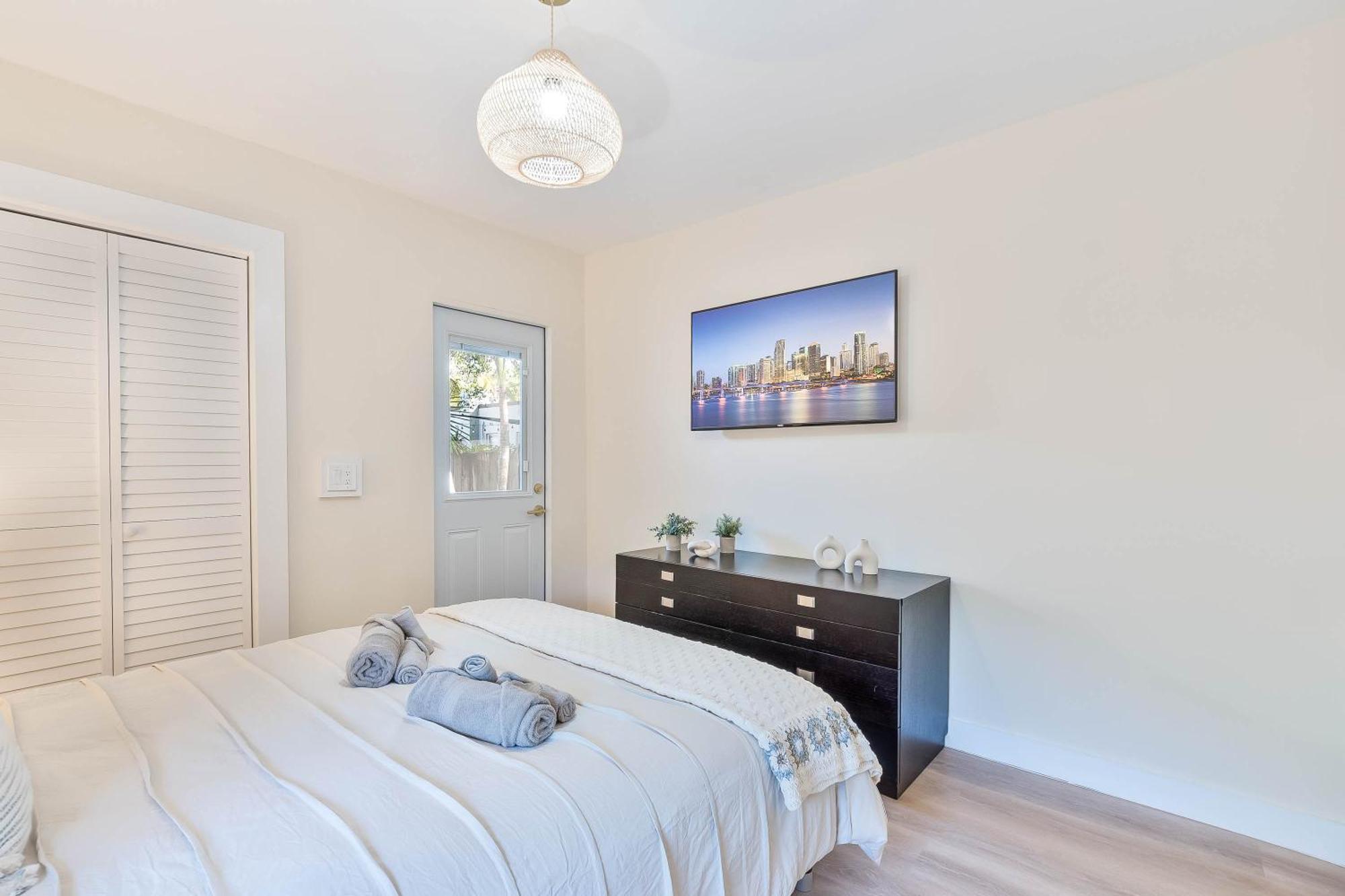 Casa Bellini Modern 3br W Bbq -10 Mins To Beac Holiday home